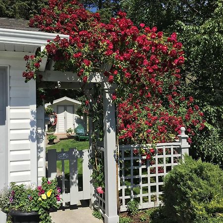 Alexandria House Bed & Breakfast West Kelowna Exterior foto