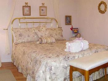 Alexandria House Bed & Breakfast West Kelowna Exterior foto